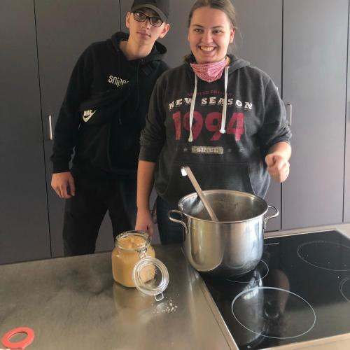 Projekt Apfel: Apfelmus 1ASO