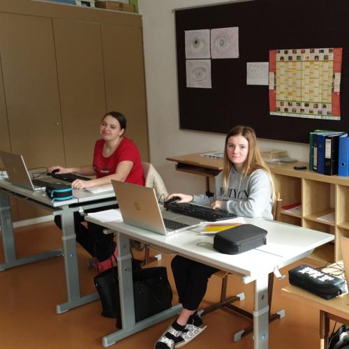 BVJ Arbeit am Computer