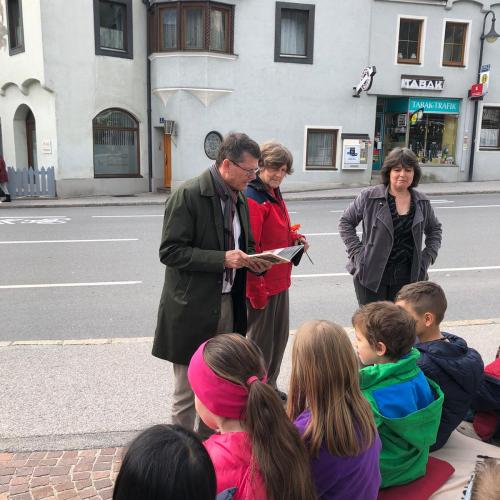 Der Bürgermeister liest