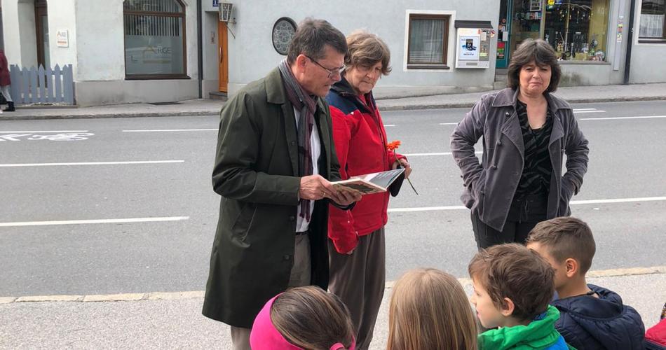 Der Bürgermeister liest